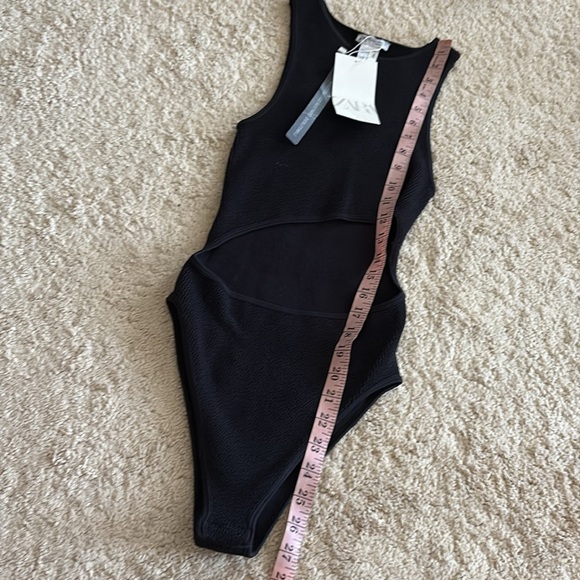 New Zara Ribbed Stretch Knit Cutout Front Bodysuit Black Size M/L - Picture 7 of 12